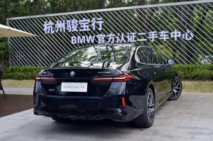 BMW i5 2025 Model eDrive35L M Sports Set – фото 5