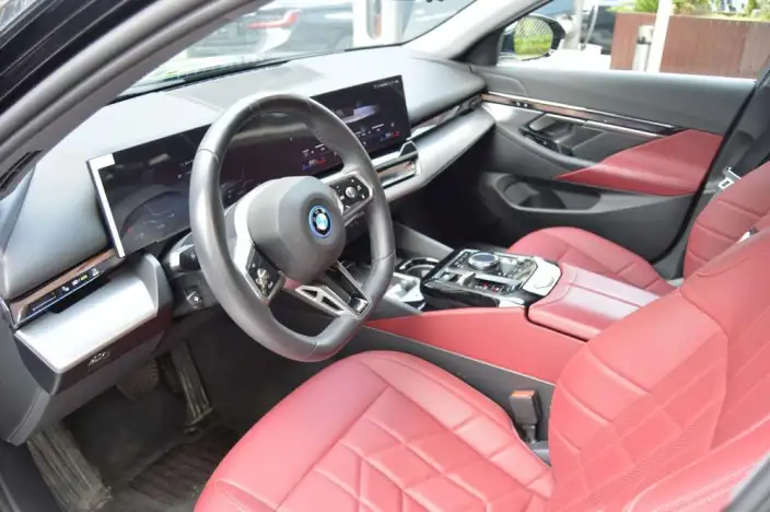 BMW i5 2025 Model eDrive35L M Sports Set – фото 10