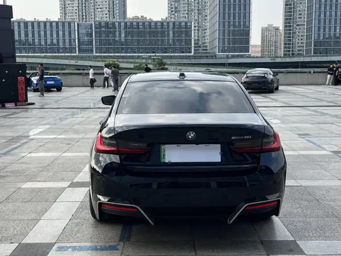 BMW i3 2025 Model eDrive35L – фото 5
