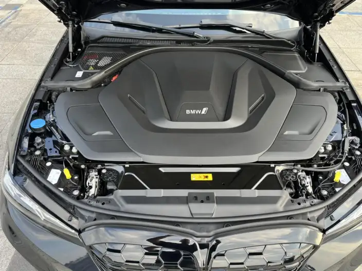BMW i3 2025 Model eDrive35L – фото 7