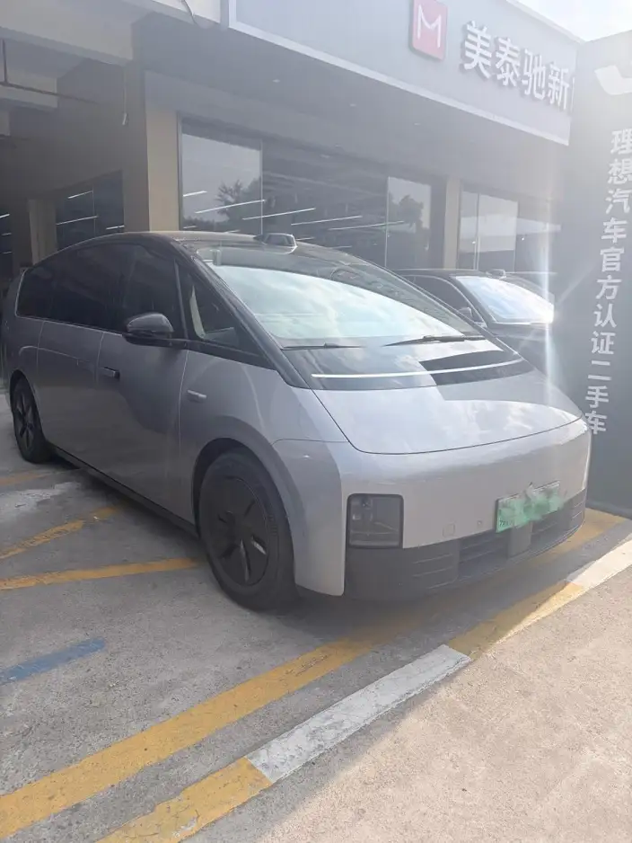 Li Auto MEGA 2024 Model Ultra Edition