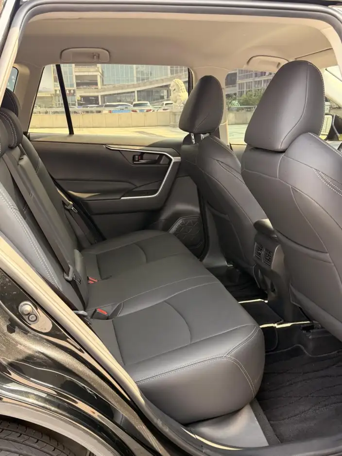 Toyota Wildlander 2023 Model 2.0L 2WD Leading version