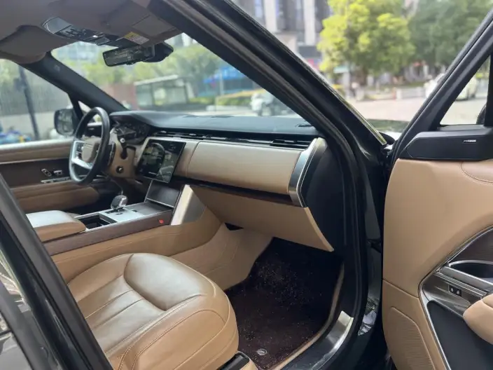 Range Rover 2024 Model 3.0 L6 400PS Shengshi Extended Edition – фото 9
