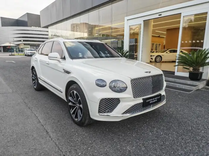 Bentayga 2022 Model 4.0T V8 – фото 3