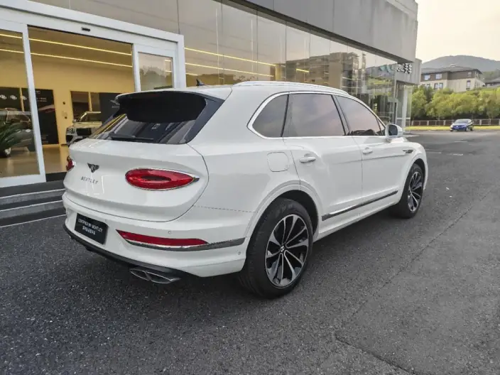 Bentayga 2022 Model 4.0T V8 – фото 5