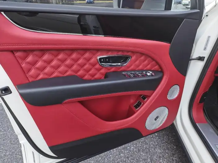 Bentayga 2022 Model 4.0T V8 – фото 8