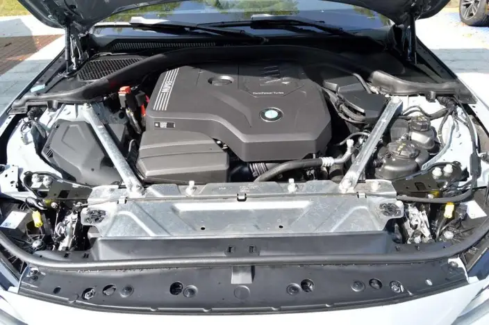 BMW 4 Series 2024 Model 430i M Sports Night Set – фото 6