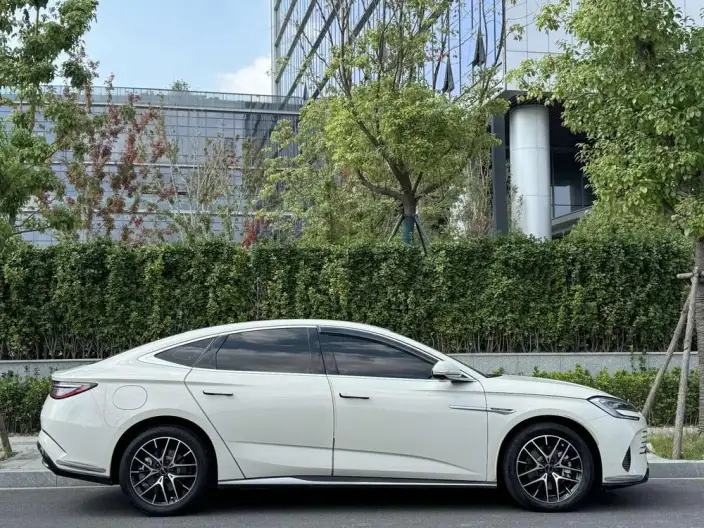 BYD Seal 07DM 2024 Model DM-i 125KM Elite Model – фото 8