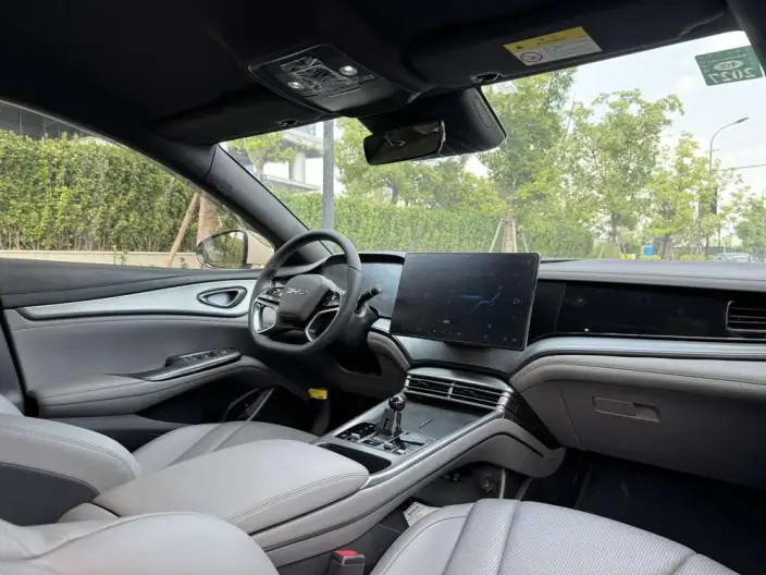 BYD Seal 07DM 2024 Model DM-i 125KM Elite Model – фото 10