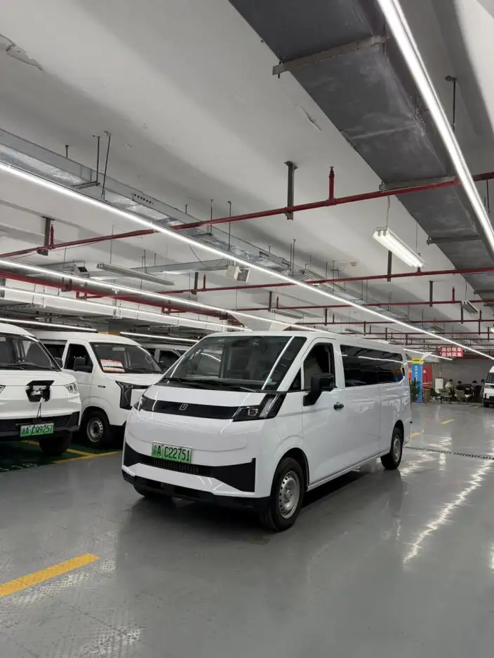 Yuancheng RemoteXingxiang V 2025 Model V8E Farizon Xuanwu 51.4kWh Zhizun Edition