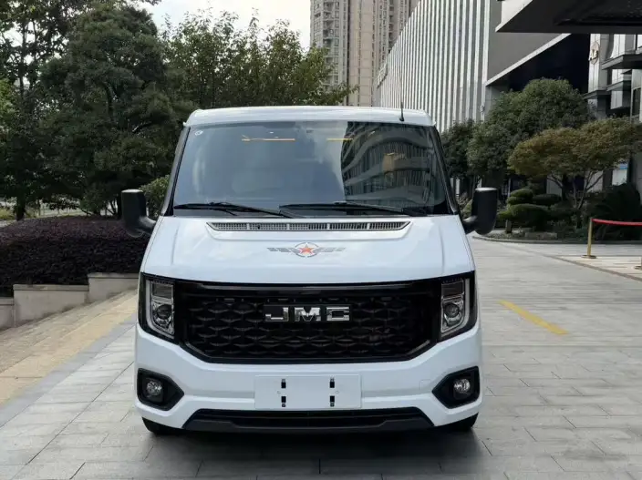 Ford Transit Custom 2022 Model 2.0T Diesel Gran Passenger car Short axis Low top 6 seat JX4D20A6H – фото 2