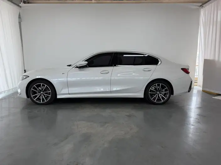 BMW 3 Series 2023 Model 325Li M Sports Set – фото 4