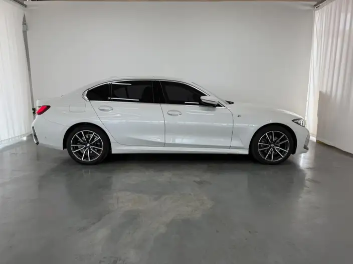 BMW 3 Series 2023 Model 325Li M Sports Set – фото 8