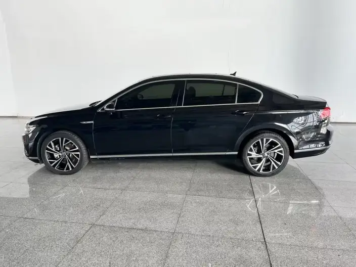 Volkswagen Magotan 2021 Model 330TSI DSG 30th Anniversary Memorial Edition