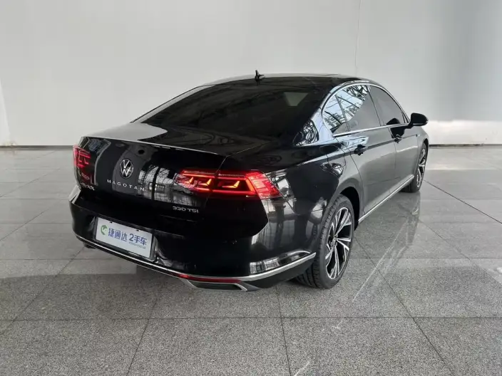 Volkswagen Magotan 2021 Model 330TSI DSG 30th Anniversary Memorial Edition – фото 7