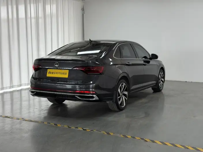 Volkswagen Sagitar 2025 Model 300TSI DSG Beyond Edition – фото 7