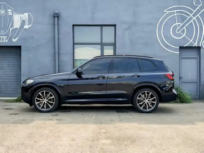 BMW X3 2023 Model xDrive30i Leading Model M Night Set – фото 3