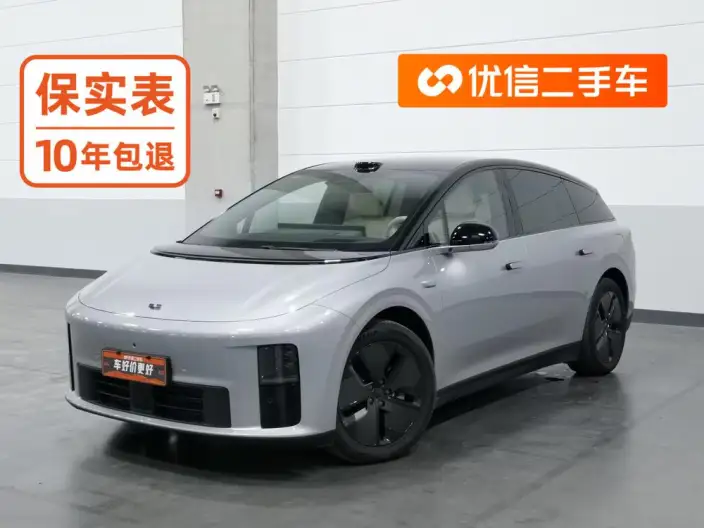 Li Auto i6 2025 Model 2WD Standard Edition