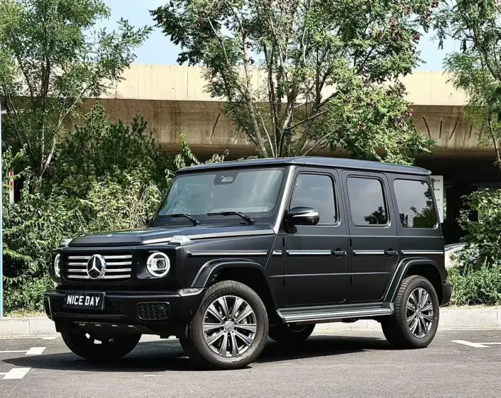 Mercedes-Benz G-Class 2025 Model G 500 – фото 1