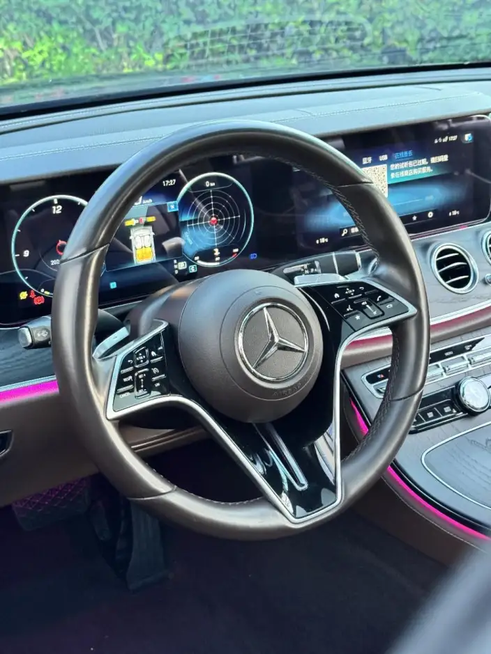 Mercedes-Benz E-Class 2023 Model E 300 L Luxury Model sedan – фото 7