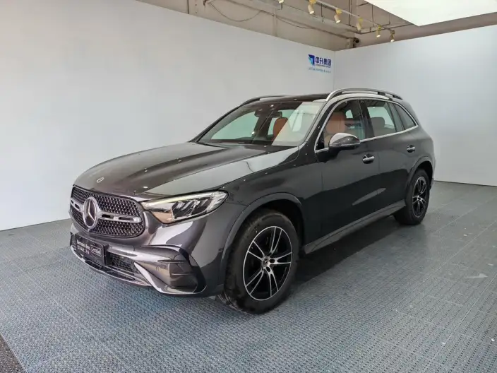 Mercedes-Benz GLC 2025 Model Facelift GLC 260 L 4MATIC Luxury Model 5 seat – фото 1