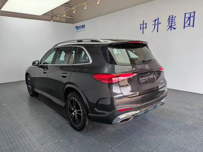 Mercedes-Benz GLC 2025 Model Facelift GLC 260 L 4MATIC Luxury Model 5 seat – фото 5