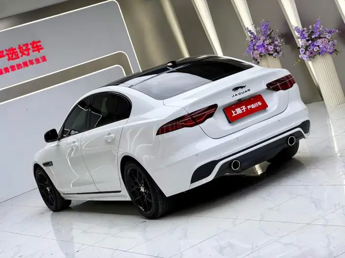 Jaguar XE L 2021 Model 2.0T 250PS Obsidian Black Sports Edition