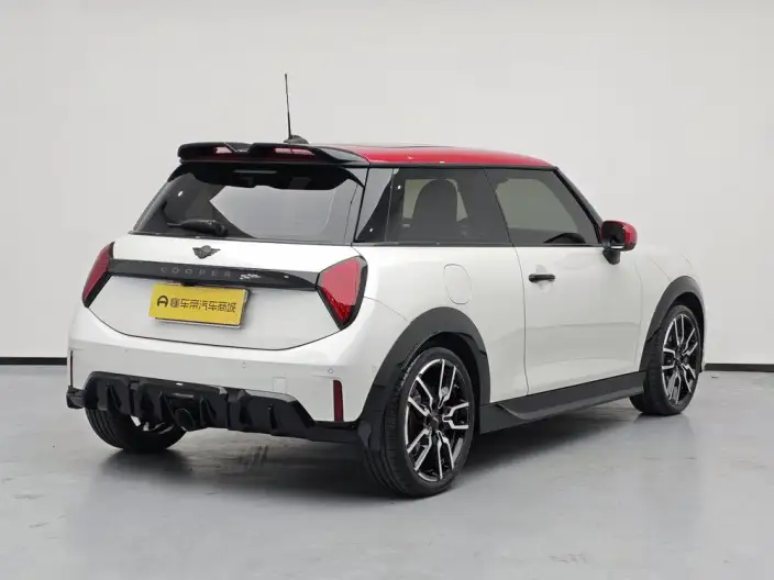 MINI JCW 2025 Model JOHN COOPER WORKS – фото 7