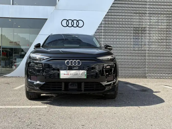 AUDI Q6L e-tron 2026 Model First Edition Pilot Edition