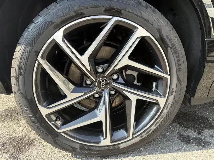 AUDI Q6L e-tron 2026 Model First Edition Pilot Edition – фото 6
