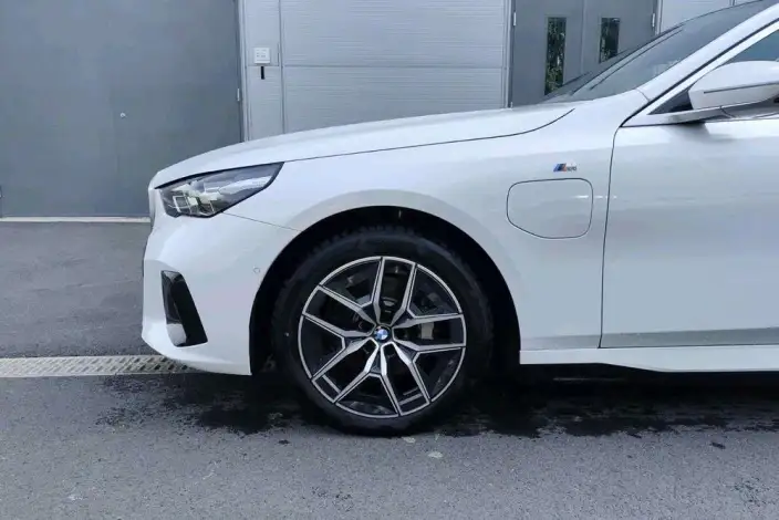 BMW i5 2025 Model eDrive40L M Sports Set – фото 7