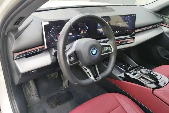 BMW i5 2025 Model eDrive40L M Sports Set – фото 9
