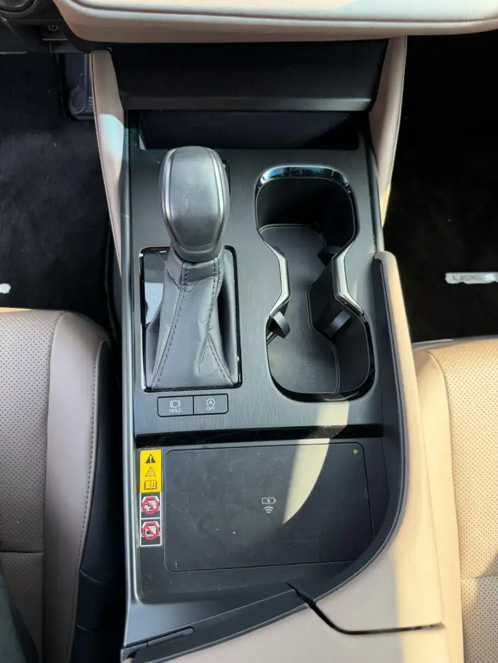 Lexus ES 2025 Model 200 Premium – фото 6