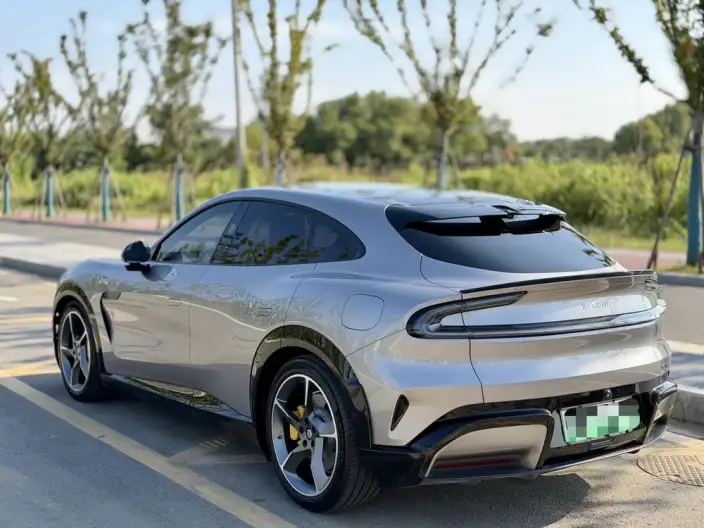 Xiaomi YU7 2025 Model 4WD Max Edition