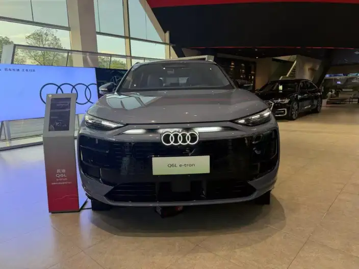 AUDI Q6L e-tron 2026 Model First Edition Pilot Edition