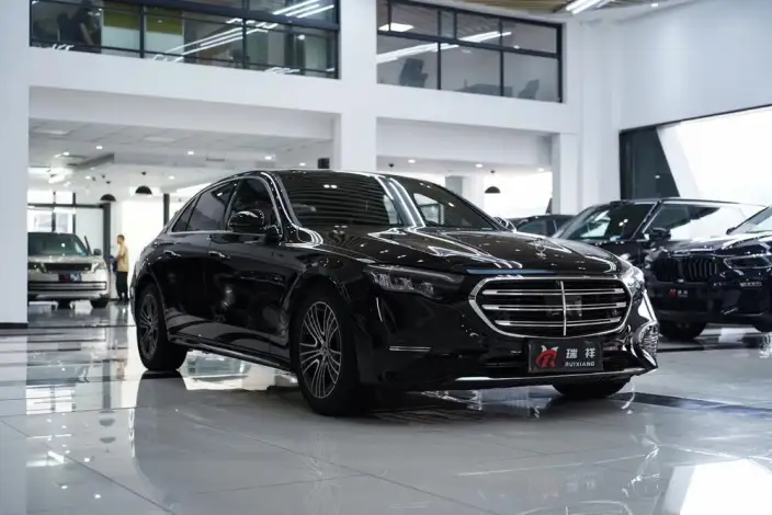 Mercedes-Benz E-Class 2024 Model E 260 L sedan