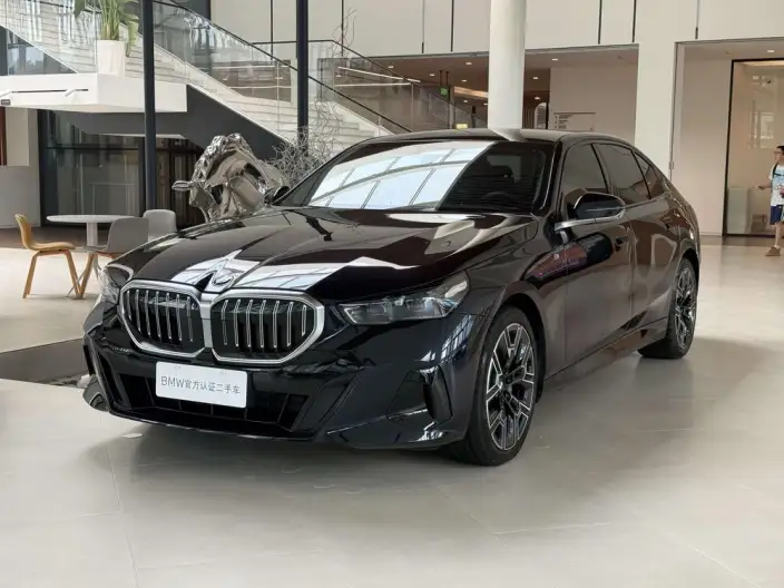 BMW 5 Series 2024 Model 530Li Exclusive Model M Sports Set