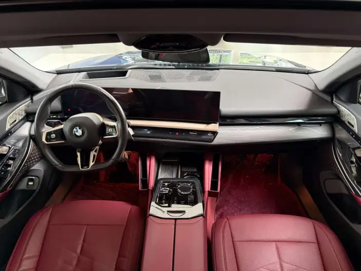 BMW 5 Series 2024 Model 530Li Exclusive Model M Sports Set – фото 10