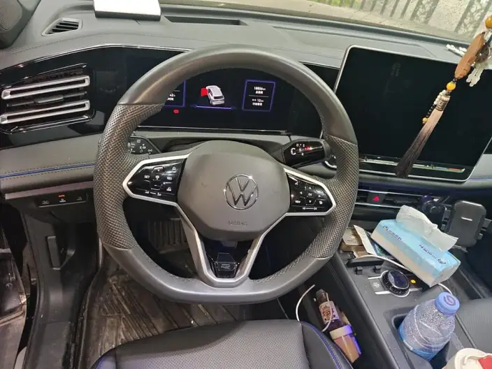 Volkswagen Tiguan L 2024 Model Pro 330TSI 2WD R-Line Smart collar Edition – фото 7