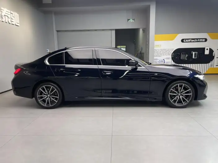 BMW 3 Series 2023 Model 325Li M Sports Set – фото 8