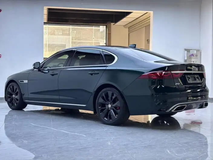 Jaguar XFL 2024 Model 2.0T P250 2WD Exclusive Deluxe Edition