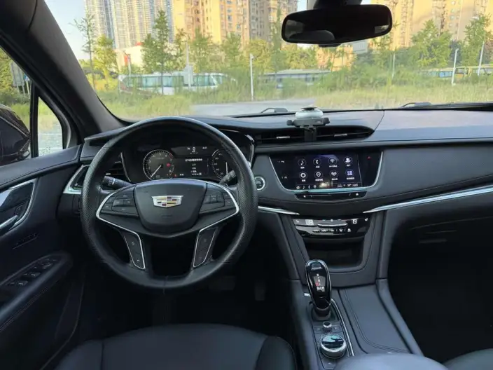 Cadillac XT5 2022 Model 2.0T 4WD Luxury Model – фото 8