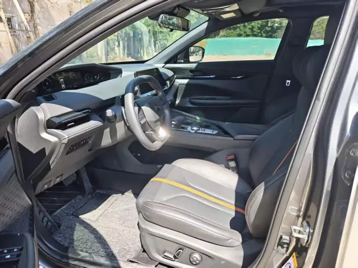 Changan UNI-V 2024 Model 1.5T Noble Model – фото 8