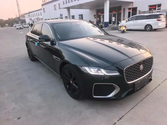 Jaguar XFL 2024 Model 2.0T P250 2WD Exclusive Deluxe Edition