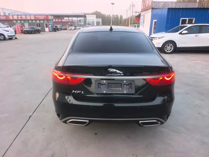 Jaguar XFL 2024 Model 2.0T P250 2WD Exclusive Deluxe Edition – фото 5