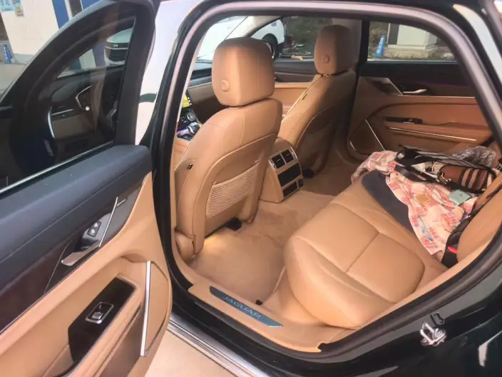 Jaguar XFL 2024 Model 2.0T P250 2WD Exclusive Deluxe Edition – фото 8