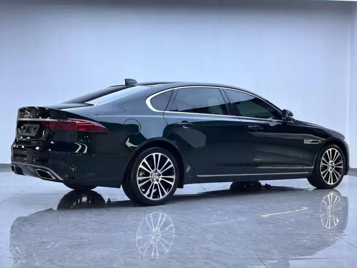 Jaguar XFL 2025 Model 2.0T P250 2WD Exclusive Deluxe Edition – фото 6