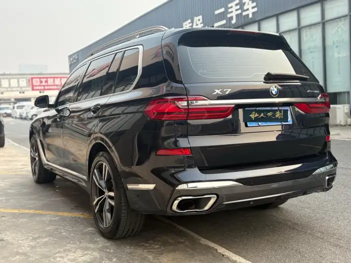 BMW X7 2022 Model xDrive40i Exclusive Model Luxury Set