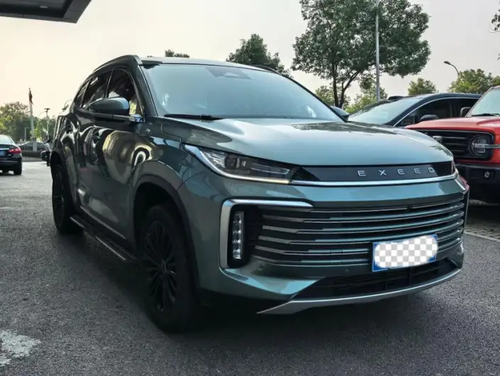 EXEED Lingyun 2024 Model Lynk 300T 2WD Star Glory Edition – фото 3