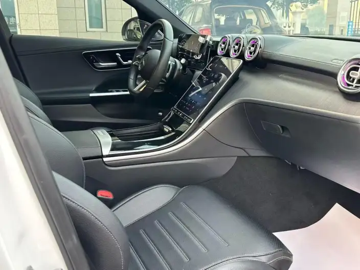 Mercedes-Benz C-Class 2022 Model C 200 L Sports Edition – фото 7